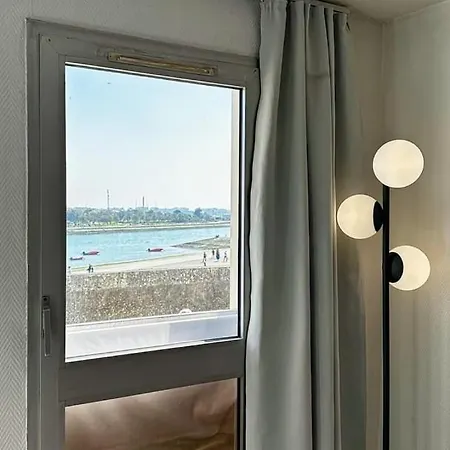 Vue Mer, Sur Le Port, Pres Des Tours Апартаменты
