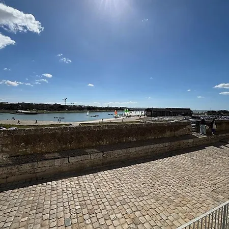Vue Mer, Sur Le Port, Pres Des Tours