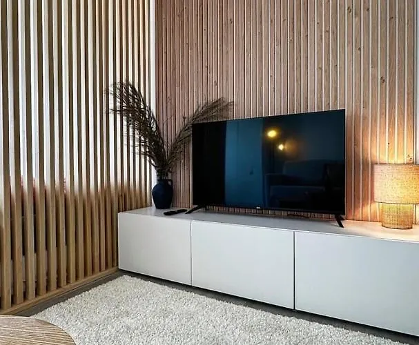 Vue Mer, Sur Le Port, Pres Des Tours