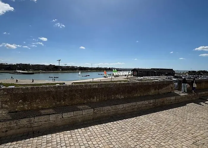 Vue Mer, Sur Le Port, Pres Des Tours