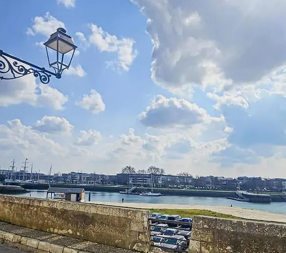 Vue Mer, Sur Le Port, Pres Des Tours *